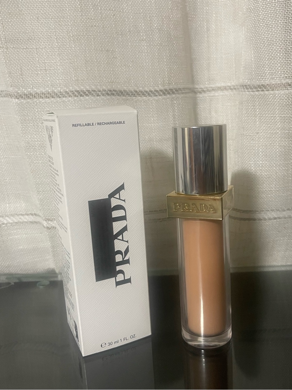 Prada Reveal Foundation (MN55)